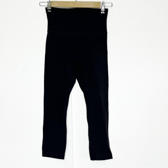 Lululemon Black Cropped Leggings - Picture 2 of 3
